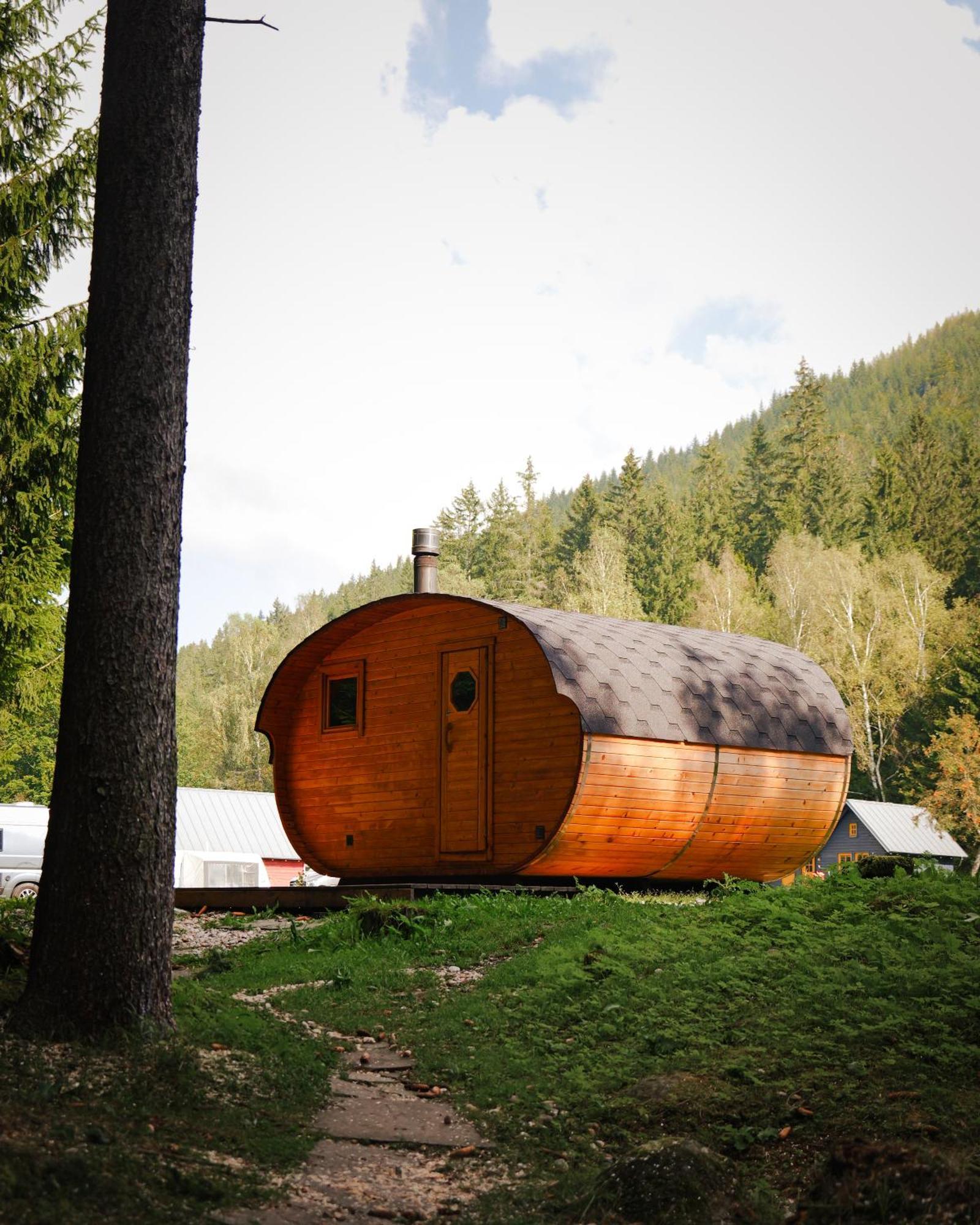 Mountain By The River - Base Camp Medvedin Campsite *